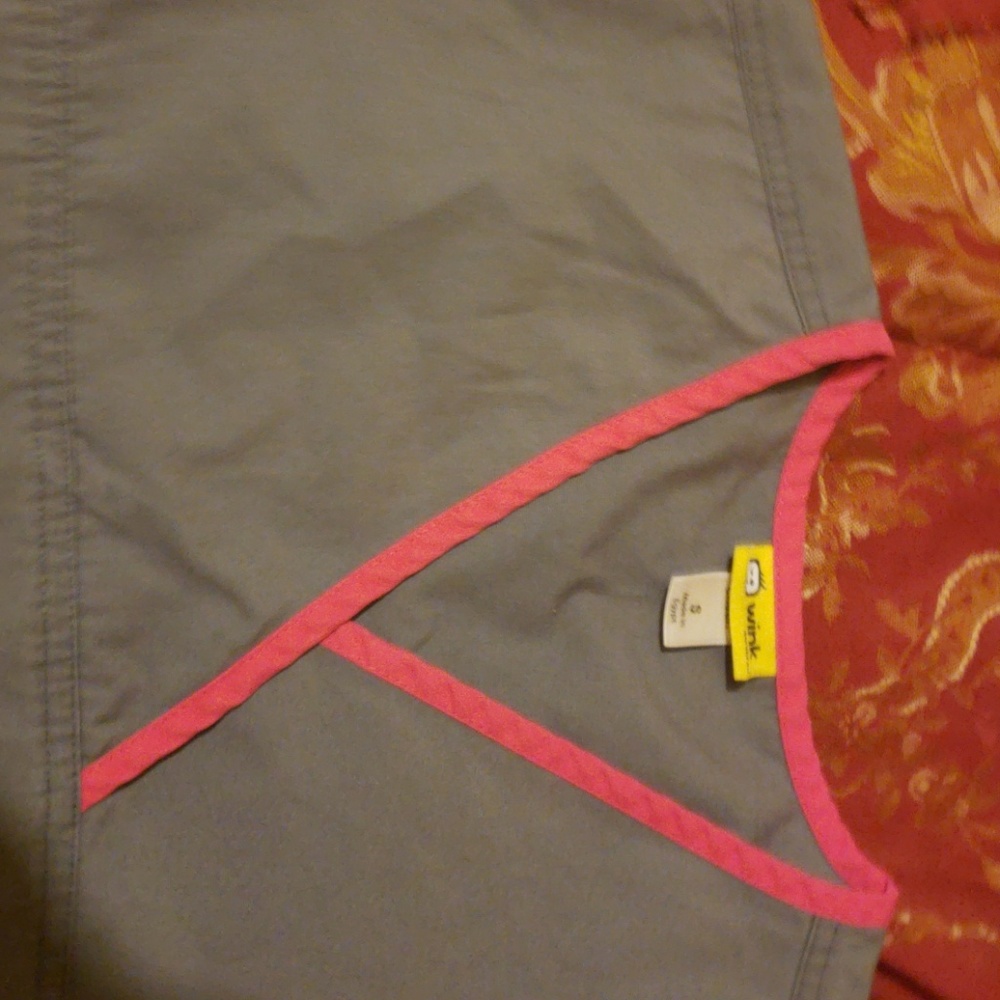 Scrub Top - Picture 3 of 4